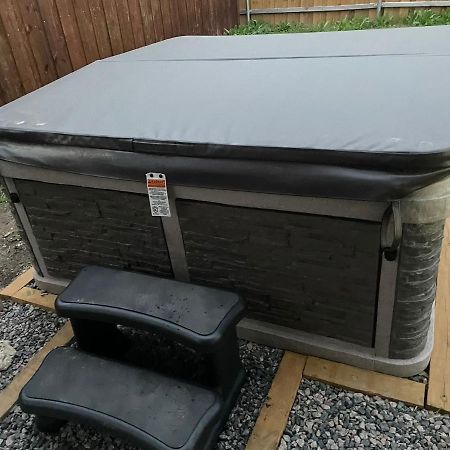 Dallas 4Br Large Yard W Hot Tub , Fire Pit And Basketball Hoop Екстер'єр фото