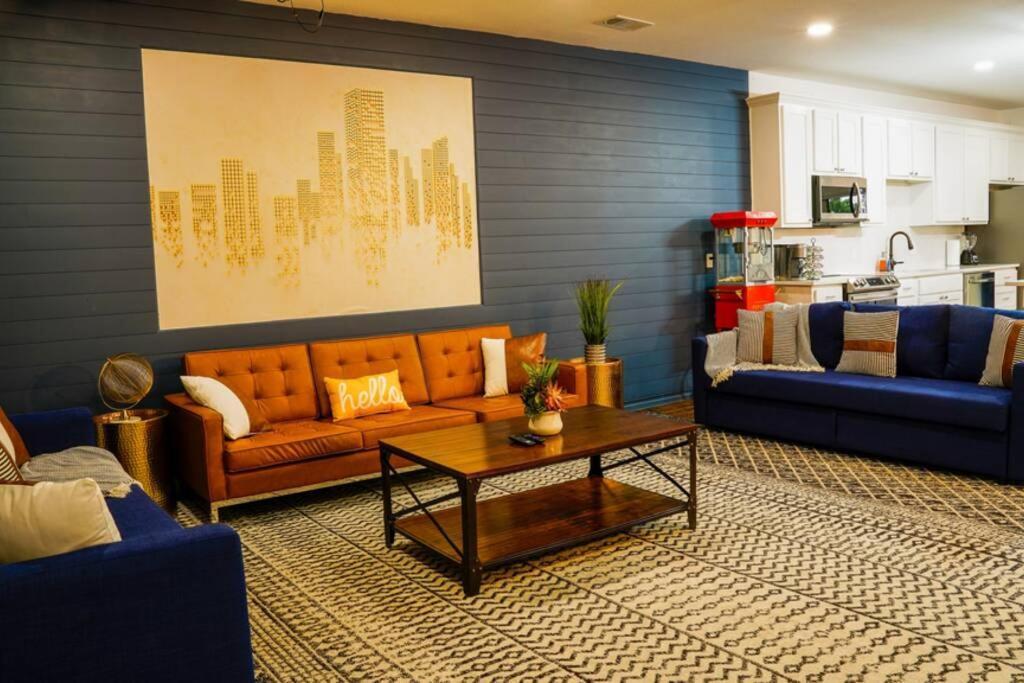 Dallas 4Br Large Yard W Hot Tub , Fire Pit And Basketball Hoop Екстер'єр фото