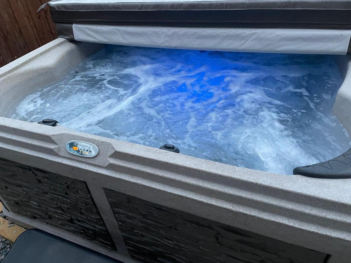 Dallas 4Br Large Yard W Hot Tub , Fire Pit And Basketball Hoop Екстер'єр фото