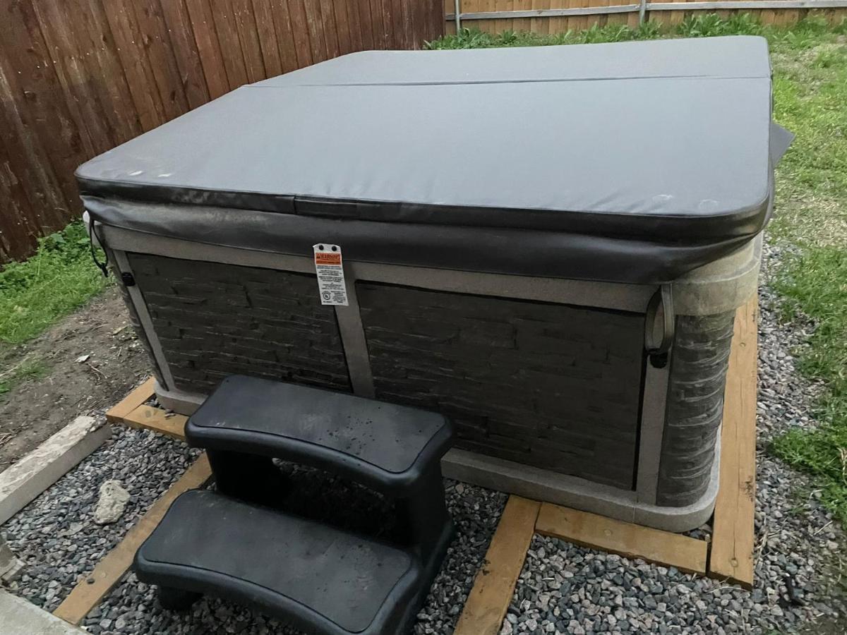 Dallas 4Br Large Yard W Hot Tub , Fire Pit And Basketball Hoop Екстер'єр фото